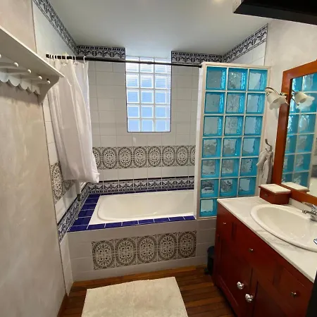Villa Spacieuse Cachet Unique Proche Ocean, Face Parc Paysager Et Aquatique Villa *